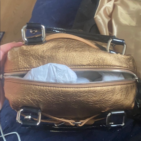 Lightly used purse bronze and black - Picture 3 of 7